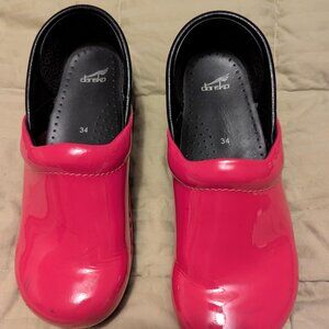 Hard to find Pink Patent Leather Danskos